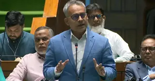 যাত্রীবাহী ট্রেন না চললেও বাংলাদেশ-ভারত ৪৩টি পণ্যবাহী ট্রেন চালু রয়েছে: সংসদে রেলমন্ত্রী